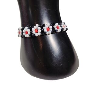 Beaded Dasiy Chain Bracelet